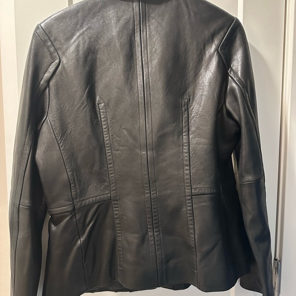 AVANTI Black Leather Women's Jacket - Picture 12 of 15